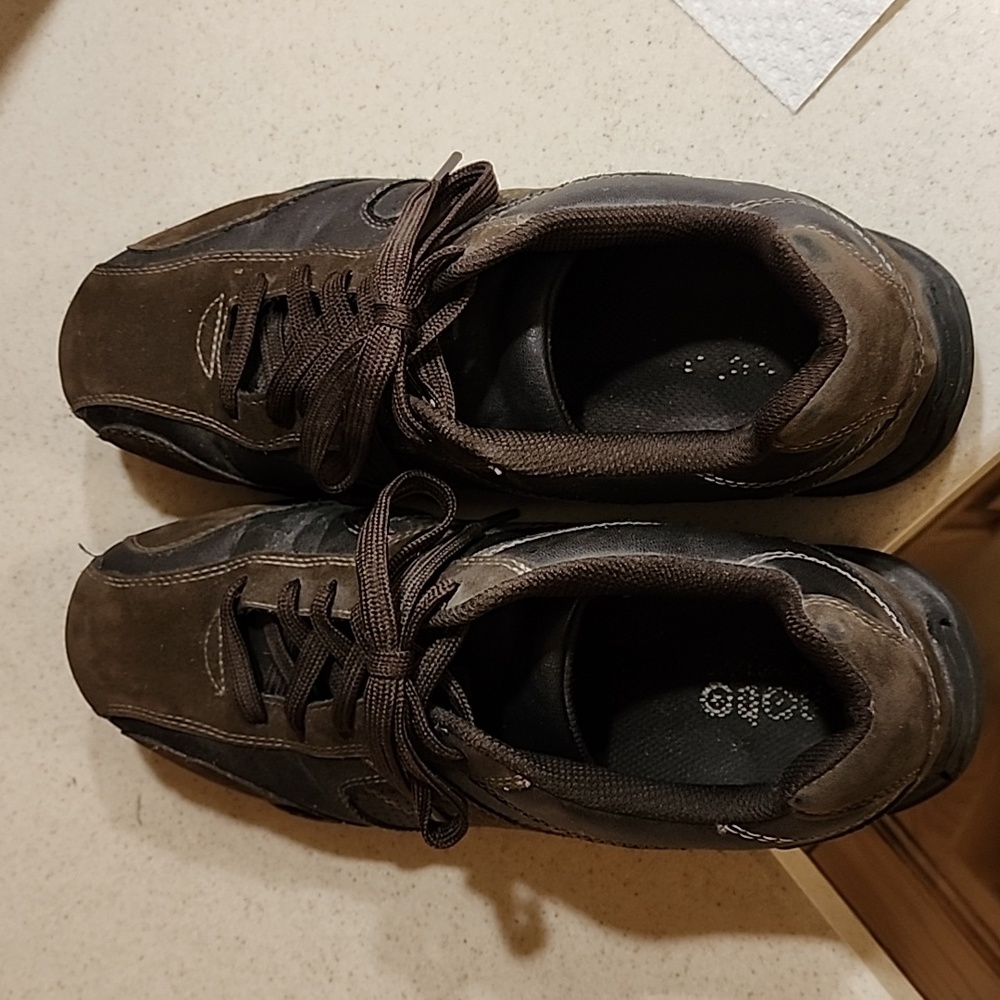 Men's Brown Tie Shoes